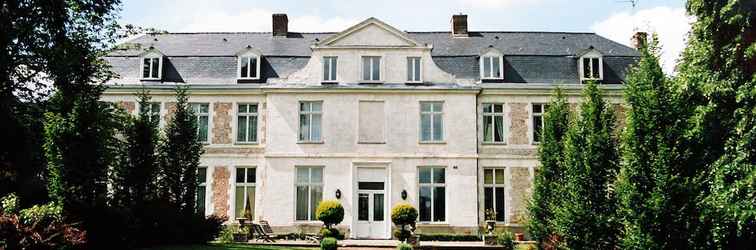 Bên ngoài Chambres d'Hôtes Château de Courcelette