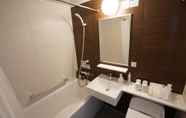 Toilet Kamar 7 Hotel Quest Shimizu