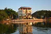 Exterior Mandalay Kandawgyi Inn