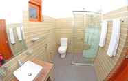 Toilet Kamar 5 Sethum Villa - Unawatuna
