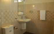 Toilet Kamar 6 Sethum Villa - Unawatuna