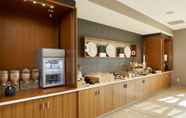 Restaurant 5 SpringHill Suites by Marriott Dayton Beavercreek