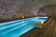 Swimming Pool Hotel Square Louvois