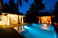 Swimming Pool Duwa Villas