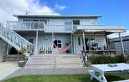 Exterior 4 Surf N Stay Whangamata