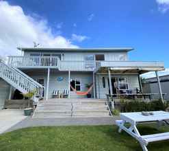 Exterior 4 Surf N Stay Whangamata