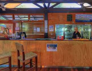 Lobby 2 Fraser Island Retreat