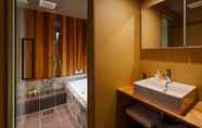 Phòng tắm bên trong 2 Natsume-an Machiya Holiday House