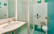 Toilet Kamar 5 Hotel Rialto