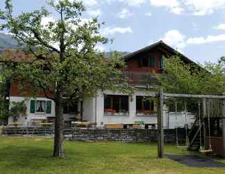 Exterior 2 Youth Hostel Brienz