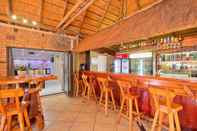Bar, Cafe and Lounge Gecko Inn Guest House