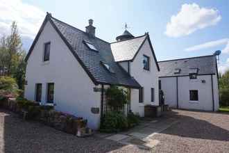 Exterior 4 Stronavaich Cairngorm Guest House