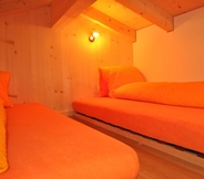 Kamar Tidur 2 Alpenchalet Weidhaus