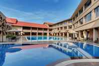 Swimming Pool Iscon The Fern Resort & Spa, Bhavnagar