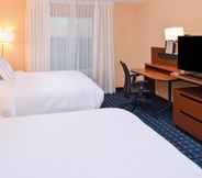 Bedroom 7 Fairfield Inn & Suites by Marriott Martinsburg