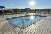 Swimming Pool Fairfield Inn & Suites by Marriott Martinsburg