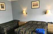 Bedroom 6 City West Motel