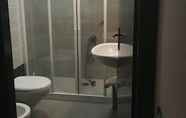 Phòng tắm bên trong 6 Hotel Residence D'Azeglio