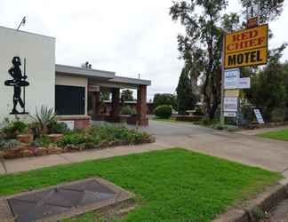 Exterior 2 Red Chief Motel