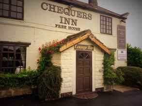 Exterior 4 The Chequers Inn