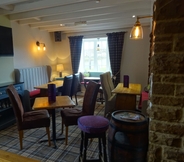 Bar, Kafe dan Lounge 7 The Chequers Inn