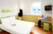 Kamar Tidur 5 ibis budget Grenoble Voreppe