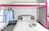 Kamar Tidur 2 ibis budget Versailles Coignières