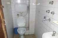 Toilet Kamar King's Land Hotel