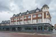 Exterior Pilgrims Progress by Wetherspoon