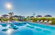Swimming Pool 7 Hotel Mariver
