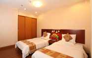 Phòng ngủ 4 Xinhua Hotel