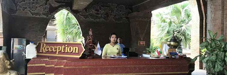 Lobby Famous Hotel Bagan