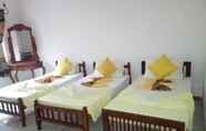 Kamar Tidur 7 White Villa