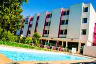 สระว่ายน้ำ Best Western Hotelio Montpellier Sud