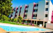 สระว่ายน้ำ 3 Best Western Hotelio Montpellier Sud