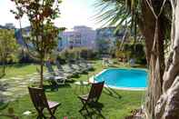 Swimming Pool Aparthotel Oporto Alves da Veiga