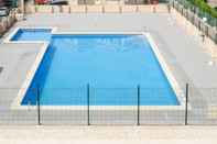 Swimming Pool Apartamentos Tesy
