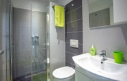 In-room Bathroom 2 Apartments Nona