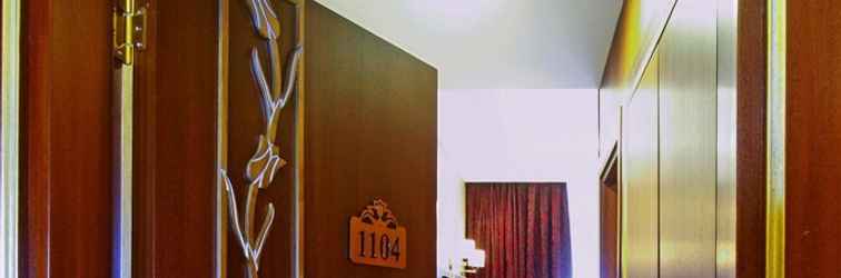 Lobi MB Deluxe Hotel