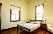 Bedroom 5 Fremantle Colonial Cottages
