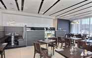 Restaurant 7 Courtyard by Marriott Quebec City