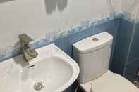 Toilet Kamar Everest Guest House