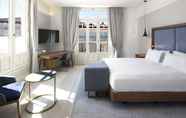 Bedroom 3 DoubleTree by Hilton Madrid-Prado