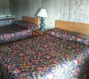 Bedroom 6 Loma Alta Motel