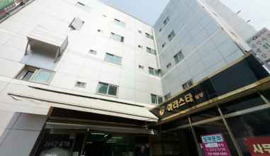 Exterior 4 TRIPSTAY Myeongdong