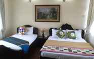 Kamar Tidur 3 King of Kandy Hotel