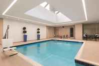 Kolam Renang Homewood Suites by Hilton Washington DC Capitol-Navy Yard