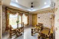 Ruang untuk Umum Hotel Bhargav Grand