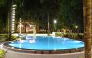 Swimming Pool 2 Famous Hotel Bago