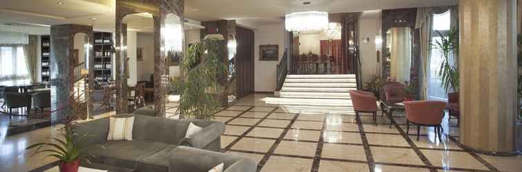 Lobby Hotel Calissano